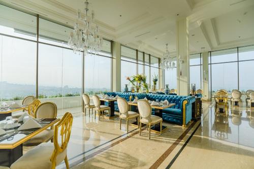 Art Deco Luxury Hotel & Residence in Ciumbuleuit