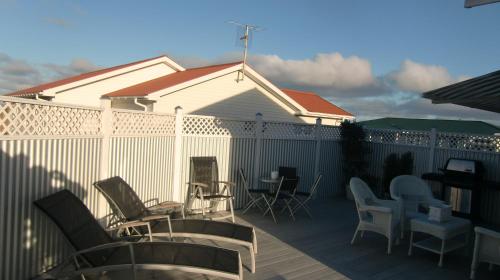 Ocean Front Villa - image 10