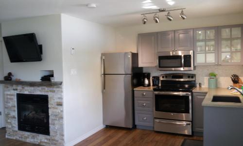 Ogopogo Resort in Blairhampton (ON)