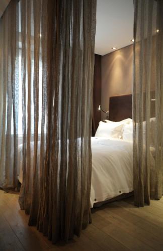 Intuition Room image 8
