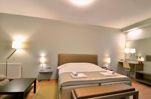 Ellopia Point Hotel - image 11