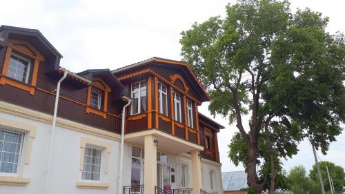 Guest house 12 months - image 2