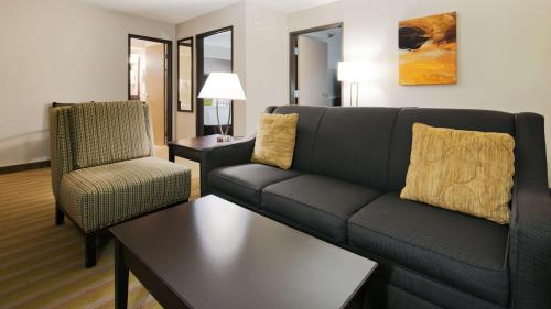 Best Western Harvest Inn & Suites