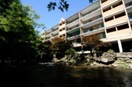 Park Place Condos - image 4