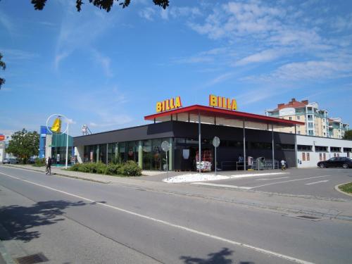Üzletek, Orchidee in Wiener Neudorf