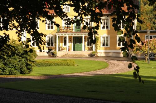 . Sätra Bruks Herrgård