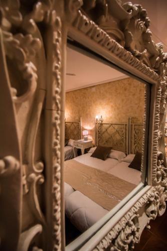 Hostal Goya Suites - image 10