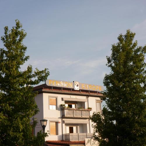 欧罗巴膳食公寓酒店 欧罗巴膳食公寓酒店