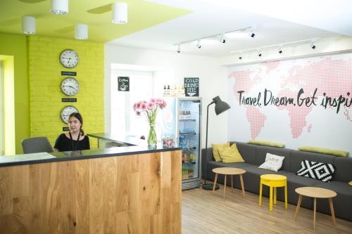 Előcsarnok, Safestay Warsaw near Nikolausz Kopernikusz Emlékműve