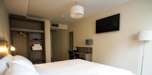 The Coffee House Hotel - image 7