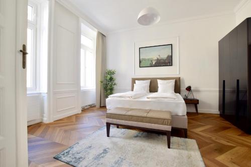 Luxury Apartment by Hi5 - Bazilika Suite, Budapest