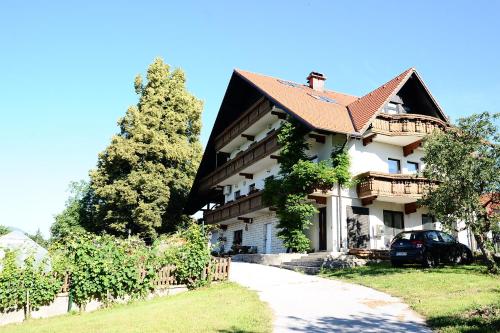 Зовнішній вигляд готелю, Country House Apat in Состайн