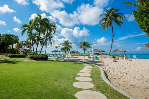 Aqua Bay Club Luxury Condos