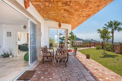 Villa Aquarelle by Rafleys