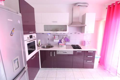 Two-Bedroom Apartment room in Apartman Garden Vodice