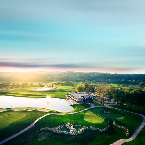 111117320 Zala Springs Golf Resort