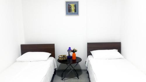 2 double beds, 2 twin beds
