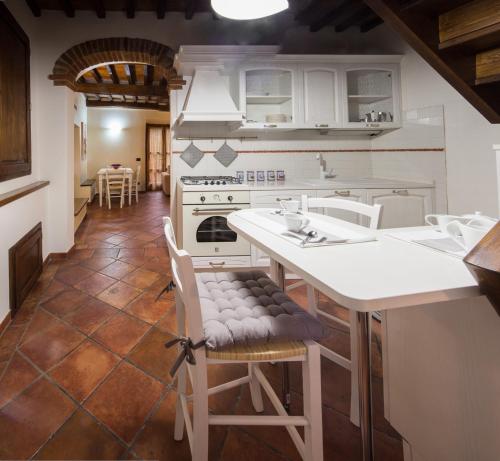 Konyha, Il Castello di Rigutinelli in Pieve di Rigutino
