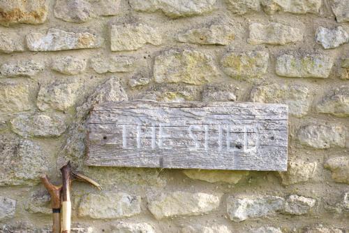 The Wheatsheaf Combe Hay - image 4