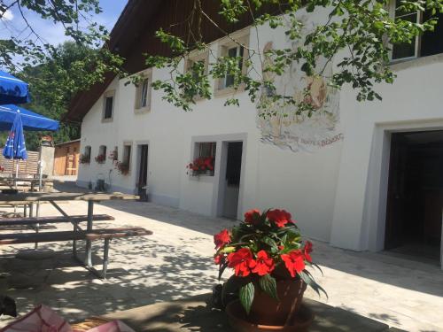  Auberge de la Bouege, Pension in Le Noirmont bei La Ferrière