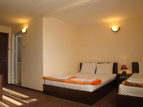 Family Hotel Diana - image 4