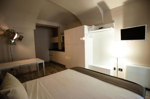 Executive Studio image 4