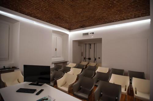 Adalesia Hotel & Coffee - image 8