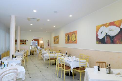 Mondial - Hotel - Cervia