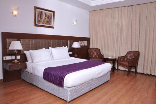 Lilywhite Hotel