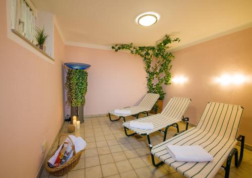 Apartments & Garni Alpenrose - image 4