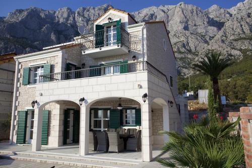  Villas Toplicanec in Veliko Brdo