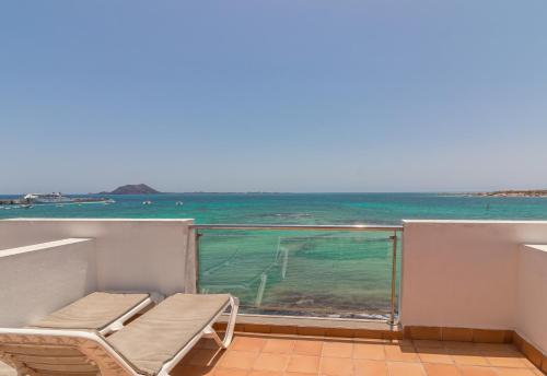 Hotel THe Corralejo Beach - image 12