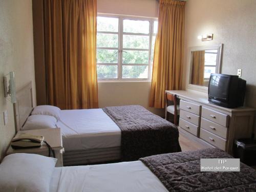 Hotel Del Parque Ideally located in the prime touristic area of Tlaquepaque, Hotel Del Parque promises a relaxing and wonderful visit. The hotel offers a high standard of service and amenities to suit the individual n