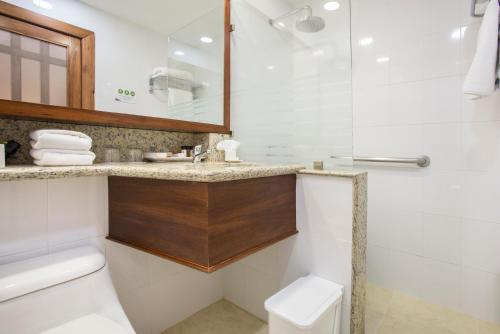Executive Room image 6