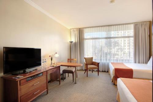 Superior Twin Room image 3