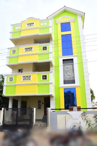 

Green Garden Residency