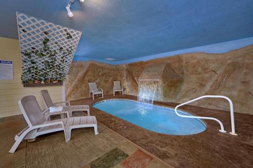 Pool Time Paradise - Apartment - Cartertown