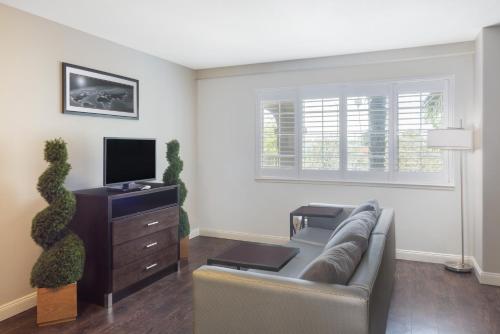 Baymont by Wyndham Modesto Salida - image 4