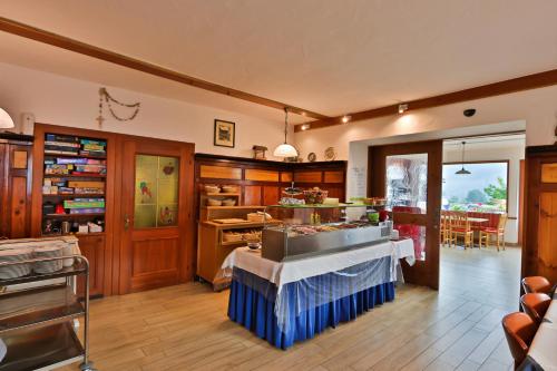 Food and beverages, Hotel Beim Winkler in Tropolach