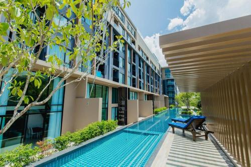 The Aristo by Holy Cow, 4-BR loft, 150 m2, pool view Phuket