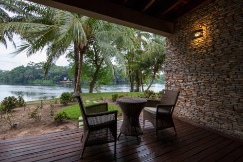 pantai, The Royal Senchi Hotel and Resort in Akosombo