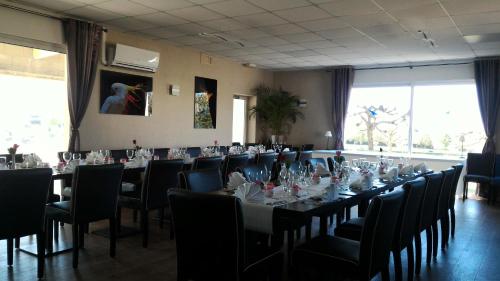 مطعم, Logis Hotel Restaurant des Chateaux in Azay-le-Rideau