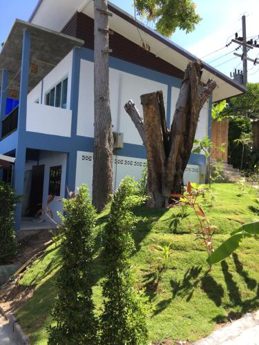 room detail thumbnail 1