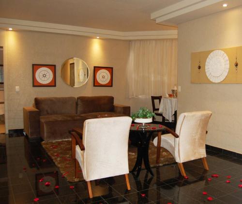 Hotel Metropole Maringa in Maringa