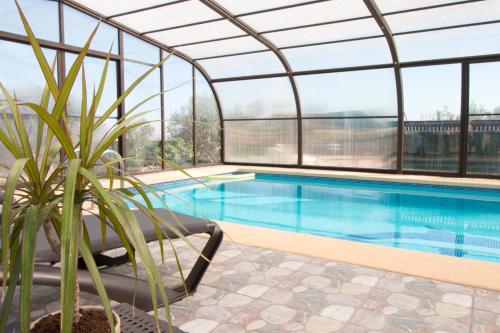 สระว่ายน้ำ, Casas Rurales Los Olivos de Noja in ลาแมนกาคอสตาคาลิดา