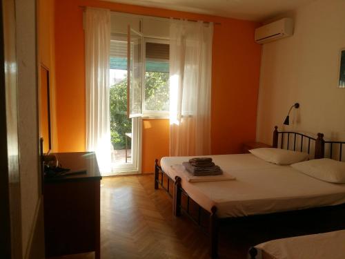 Basil Apartments and Rooms - main image
