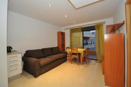 Happy days A071 - image 5