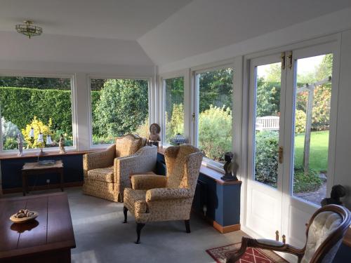 West Acre House - image 3