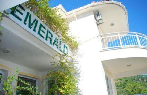 Hotel Emerald - image 6