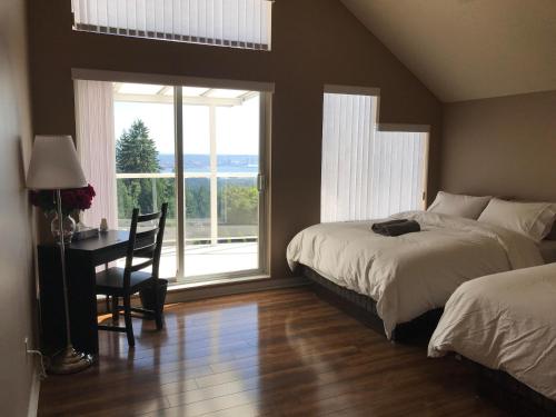 Emperial Suites in Vancouver (BC)